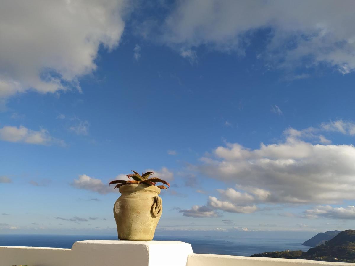 Paradiso Apartment *